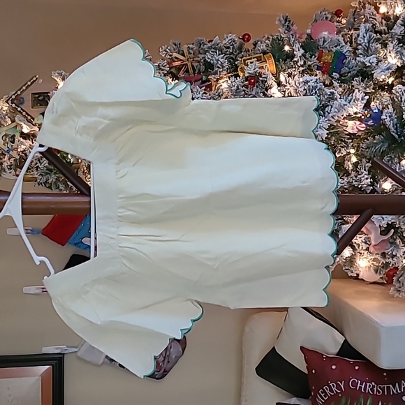 Encanto Disney Top - Picture 3 of 5